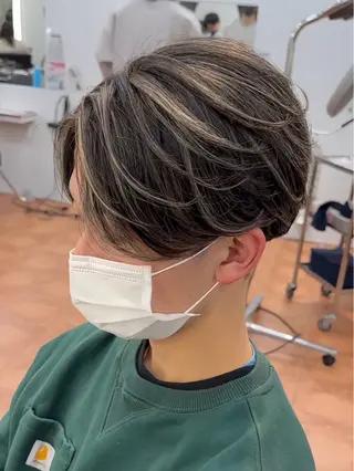 カラー メンズ 𝐚𝐨𝐢 メンズ ‪‪/メッシュのヘアスタイル