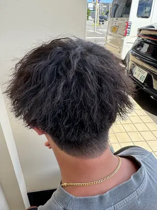 パーマ メンズ ブリーチ艶カラー KAORI🌼のヘアスタイル