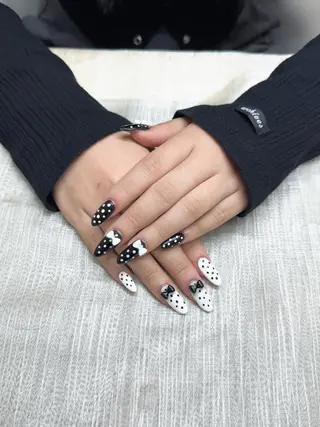 ネイル R nailsalon所属・Rネルサイン よ よのネイルデザイン