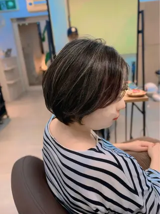 ショート カラー 前田 健太のヘアスタイル