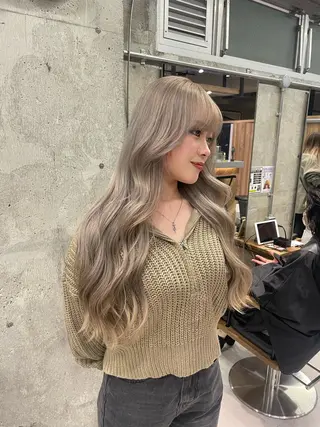 ロング 🫧ハイライトカラー 🫧 𝓜𝓘𝓤のヘアスタイル