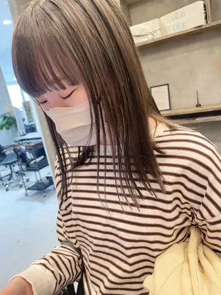 ミディアム カラー ill.所属・ill［イル］大須 ダブルカラー髪質改善のヘアスタイル