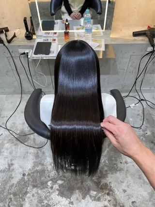 ロング 髪質改善 山口蒼太のヘアスタイル