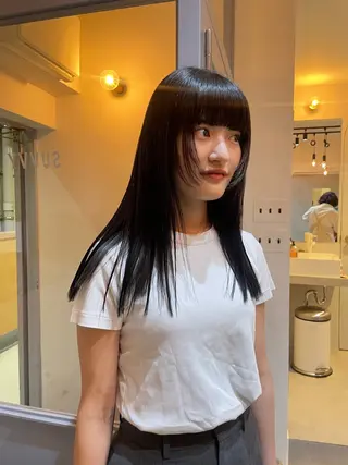 ミディアム カラー miyu ハイトーン/レイヤーのヘアスタイル