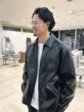 ショート パーマ メンズ 鳥海 海のヘアスタイル