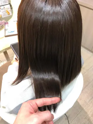 セミロング ブリーチ/髪質改善 NYNY大久保のヘアスタイル