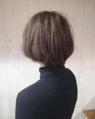 ショート カラー 西川 敏夫のヘアスタイル