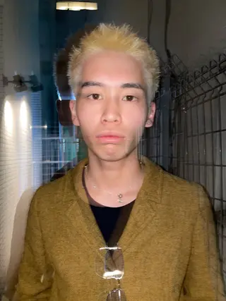 カラー メンズ 里見 颯太のヘアスタイル