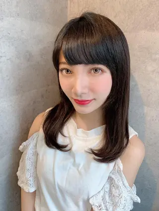 ミディアム _WHITE+ 南海難波店のヘアスタイル