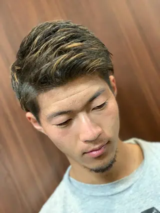 ショート メンズ ヒロ銀座 新橋日比谷口所属・ギンザ ヒロのヘアスタイル