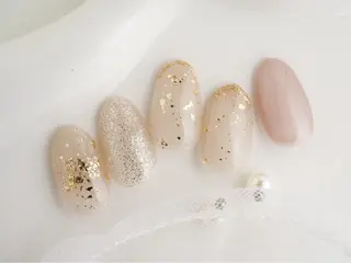 ネイル WHITE NAIL 宝塚所属・中田 未優のネイルデザイン