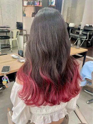 ロング 横山 奈央のヘアスタイル