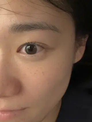 マツエク・マツパ 山下 聖愛羅のヘアスタイル