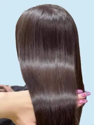 ロング ORIKA 美容室のヘアスタイル