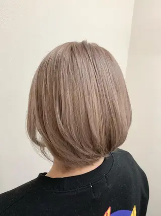 ショート カラー やりすぎないパーマ ニュアンスパーマのヘアスタイル