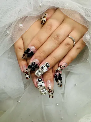 ネイル Moana所属・宮崎 美涼のネイルデザイン