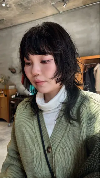 セミロング パーマ wewe: momoeのヘアスタイル