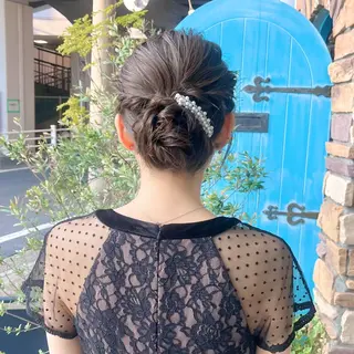 セミロング ヘアアレンジ 伊藤 玲衣のヘアスタイル