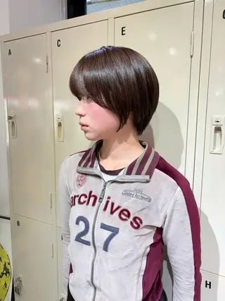 ショート 高明度ハイトーン/ デザイン/莉音🧤のヘアスタイル