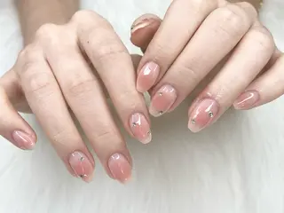 ネイル アイズ渋谷店所属・アイズ~is~渋谷店 hiyo🐈‍⬛のネイルデザイン