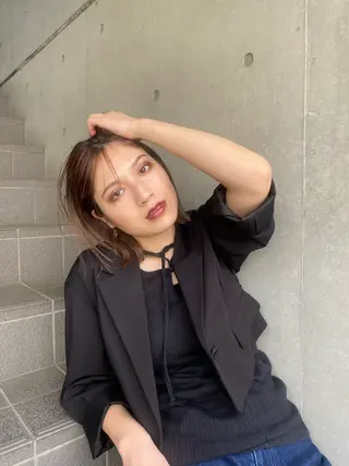 ミディアム カラー é.dit tokyo所属・チナ tinaのヘアスタイル