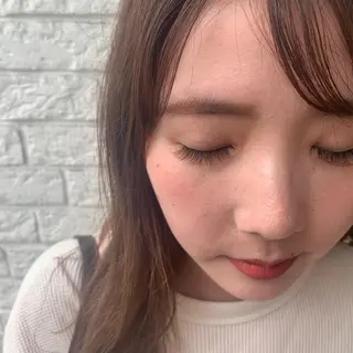 マツエク・マツパ H e l l a所属・まつげパーマ／眉毛 H e l l aの眉毛・アイブロウイメージ