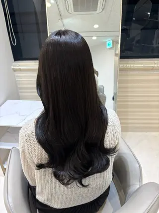セミロング カラー 𝑦𝑢𝑟𝑖𝑎 MIRAのヘアスタイル