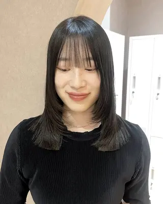 セミロング 似合わせ/透明感 /レイヤー/りほ🤍のヘアスタイル