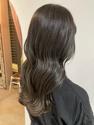 ロング Null 表参道所属・岩下昂世/ ハイトーン/デザインのヘアスタイル