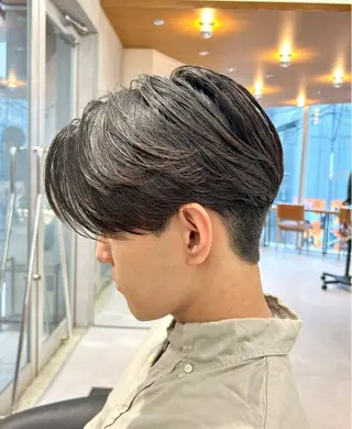 パーマ メンズ センターパート フェザー/ニュアンスのヘアスタイル