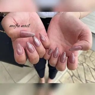 セミロング ネイル 大田 美笛香のネイルデザイン