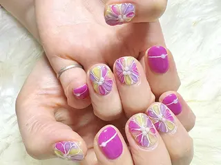 ネイル ハニ！ .のネイルデザイン