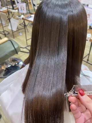 ロング Fiona by ganesha【フィオナ バイ ガネイシャ】所属・八田 遥のヘアスタイル