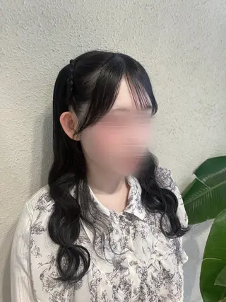 ロング ヘアアレンジ ヘアメ🪄︎︎ ことり🐣のヘアスタイル