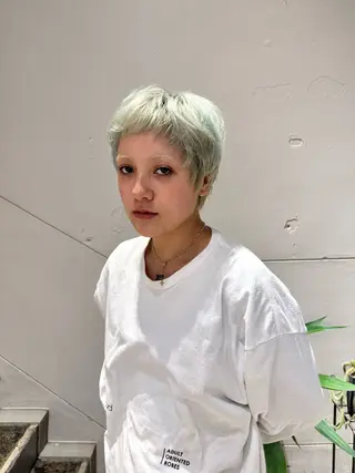 ミディアム カラー casetta .aiのヘアスタイル