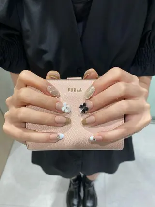 ネイル ✩*.ﾟ真粋 (maiki)⋆*✩のネイルデザイン