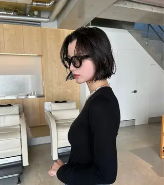 ショート 透明感カラー/ 個性派🩶LANAのヘアスタイル