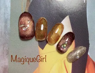 ネイル Magique Girlのネイルデザイン
