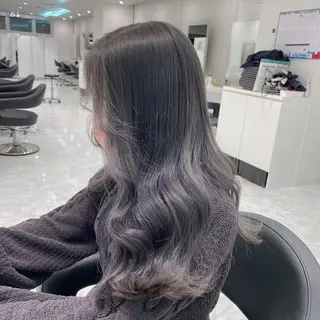 ロング カラー ブリーチなし艶カラー タクト🫧のヘアスタイル
