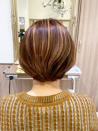 ショート カラー 古川 琴美のヘアスタイル