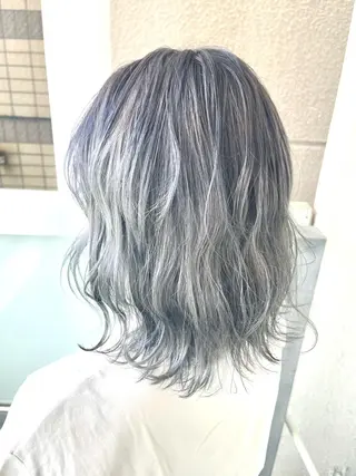 セミロング カラー オーストヘアー ミコ所属・岩谷/ブリーチ 🫧透明感カラーのヘアスタイル