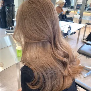 ミディアム カラー ミルクティーベージュ 🩰🤎miharuのヘアスタイル