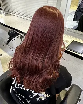 ロング カラー ヘアアレンジ ワインレッド🍒ラベ ンダーKiyokaのヘアスタイル