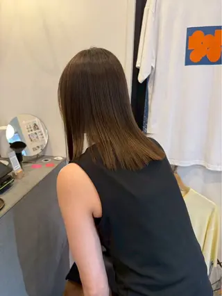 セミロング anri/梅田/ 透明感カラーのヘアスタイル