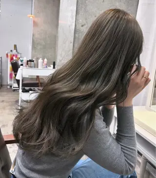 カラー 森 乃愛のヘアスタイル