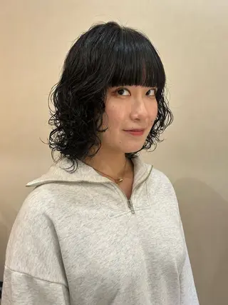 ミディアム パーマ ボブ/透明感カラー 🧸YUI❤️のヘアスタイル