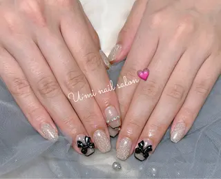ネイル U·Mi nail salon所属・U·Mi 上野御徒町容のネイルデザイン