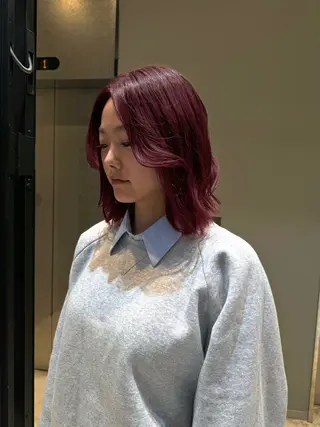 ミディアム カラー newi remi🖤のヘアスタイル