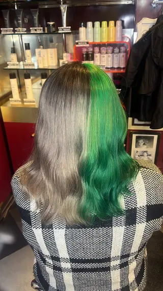 ミディアム カラー デザインカラー/ ブリーチ/コーンロウのヘアスタイル