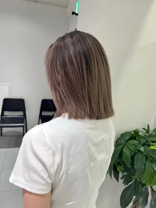 ミディアム カラー ケアブリーチ 若杉圭大のヘアスタイル